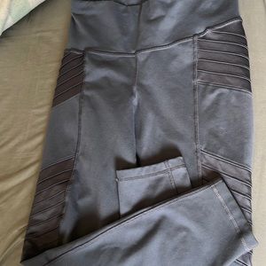 Thick grey workout leggings